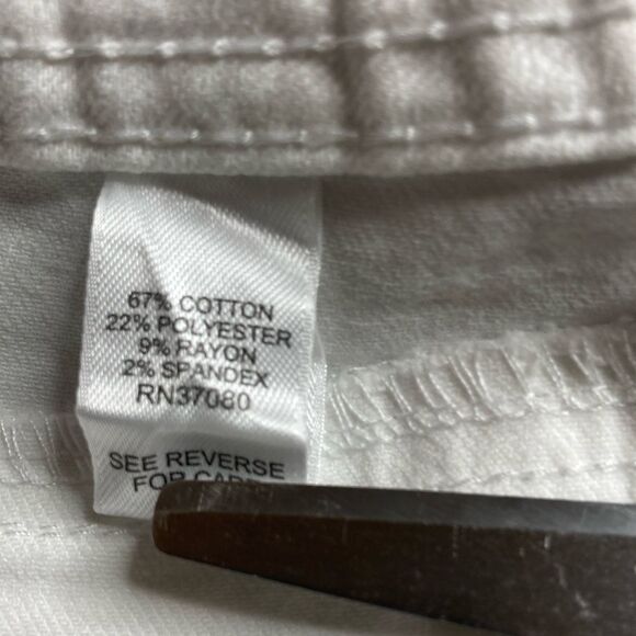 Beautiful White Sz 20W Stretchy High Waisted Shorts - Picture 6 of 11